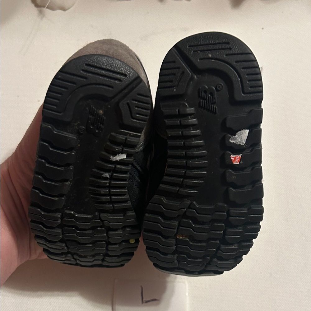 New Balance Kids Black and White Sneakers - Picture 4 of 4